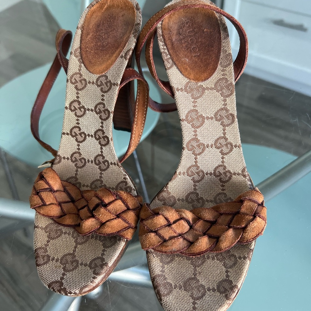 Strappy  boho Gucci heals